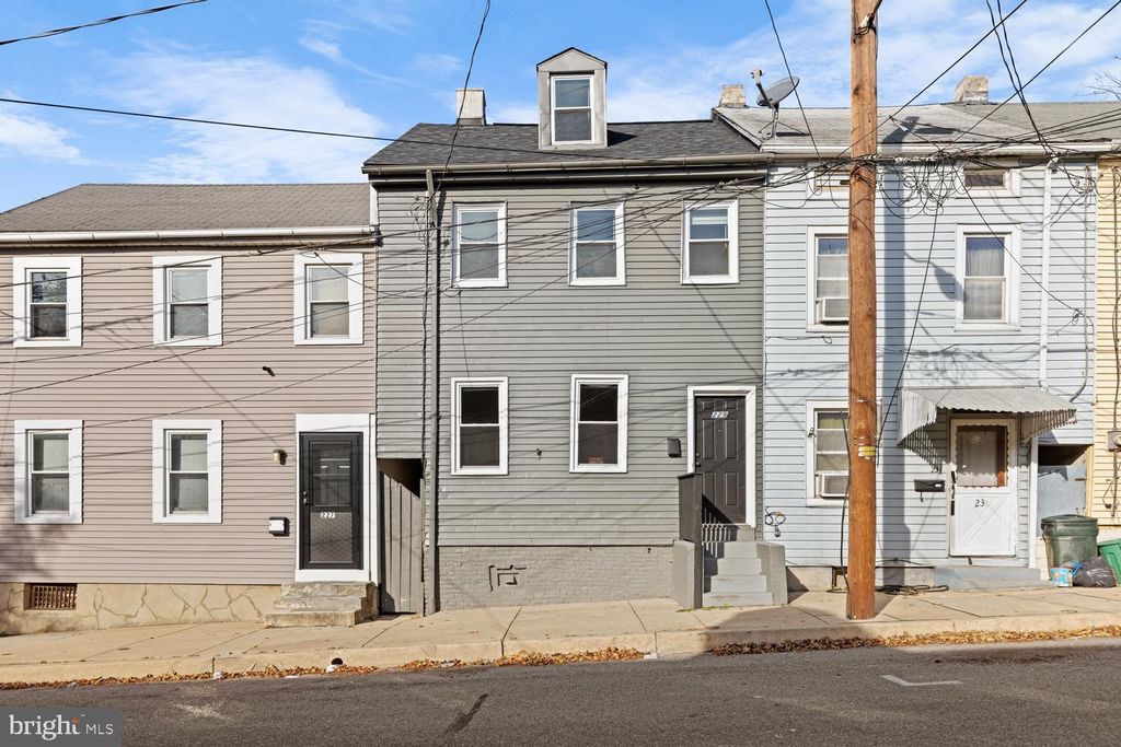 Photo of 229 Lawrence Street, COLUMBIA, PA 17512 (MLS # PALA2061278)