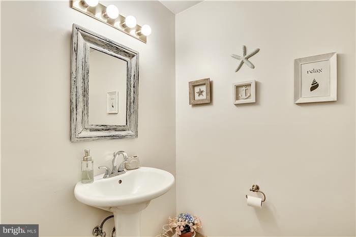 GREAT OAKS - Residential Lease