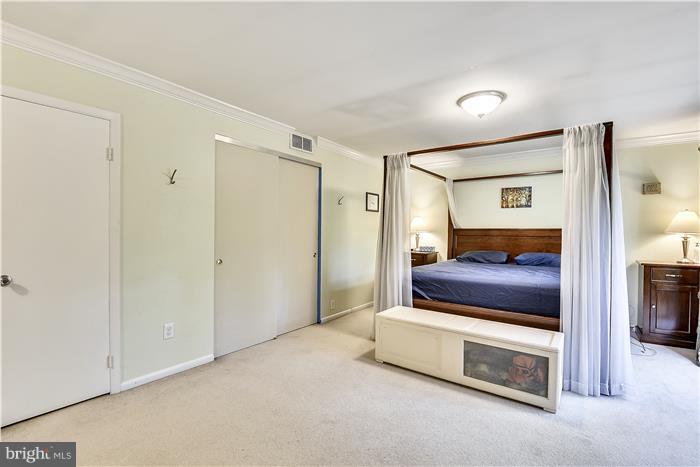 GREAT OAKS - Residential Lease