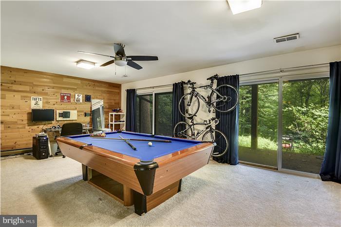 GREAT OAKS - Residential Lease