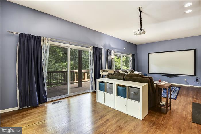 GREAT OAKS - Residential Lease