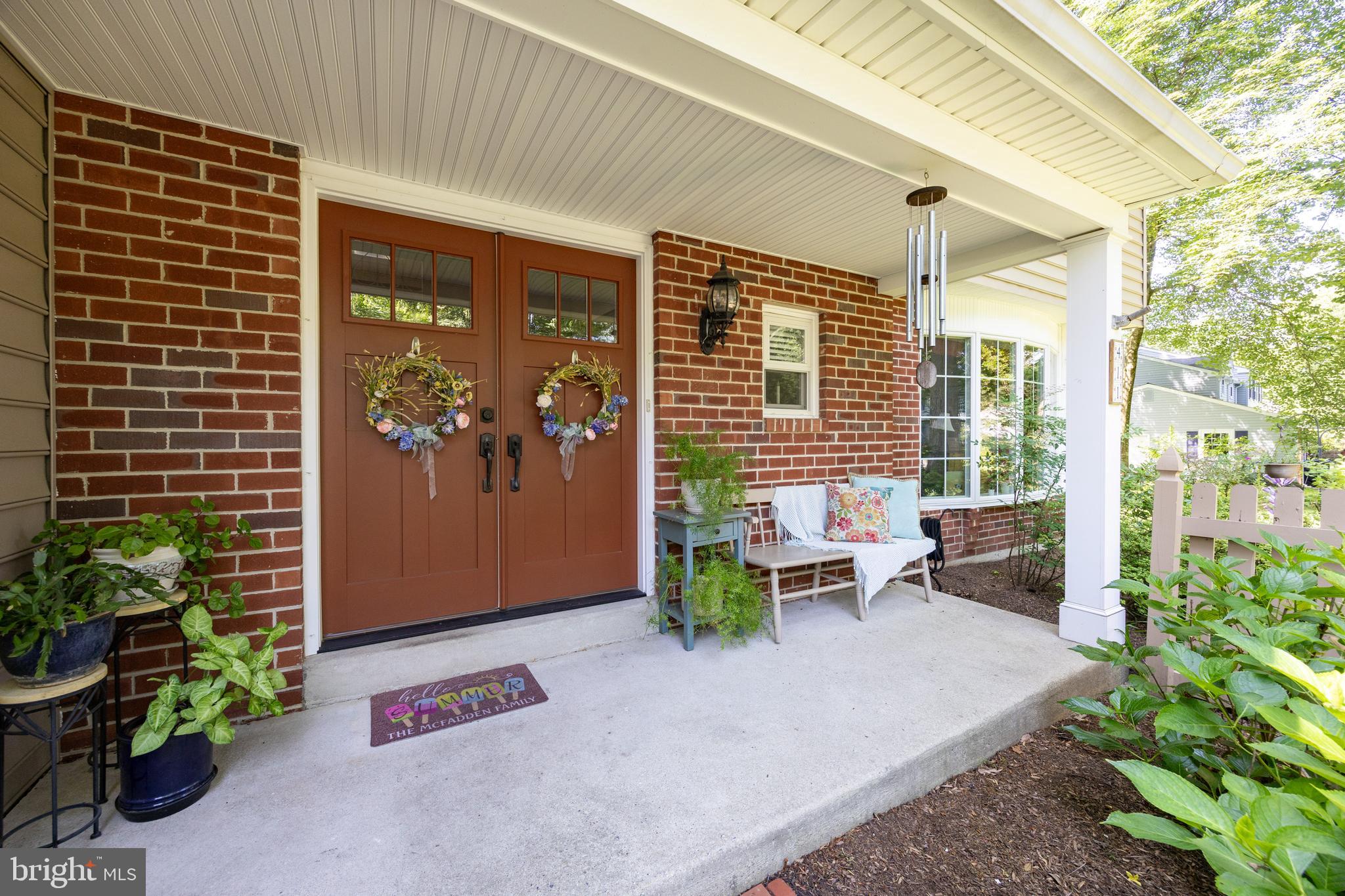 411 RENNARD DRIVE