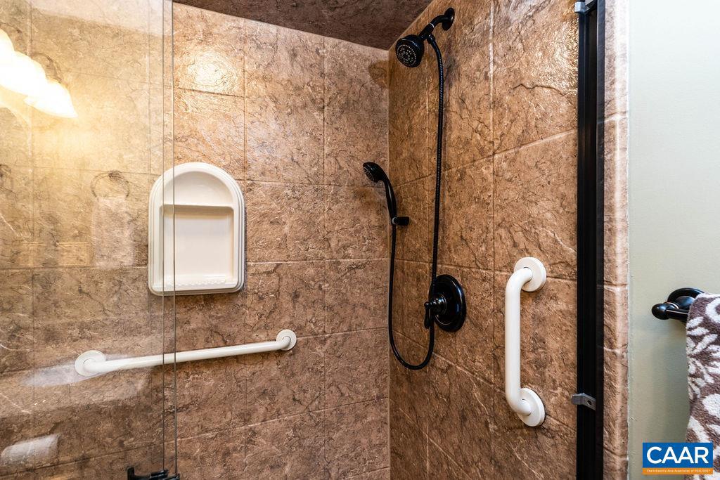 WINTERGREEN RESORT - Residential