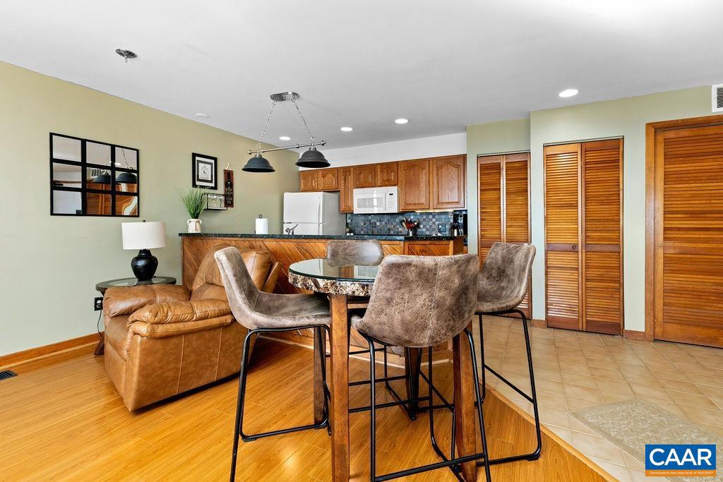 WINTERGREEN RESORT - Residential