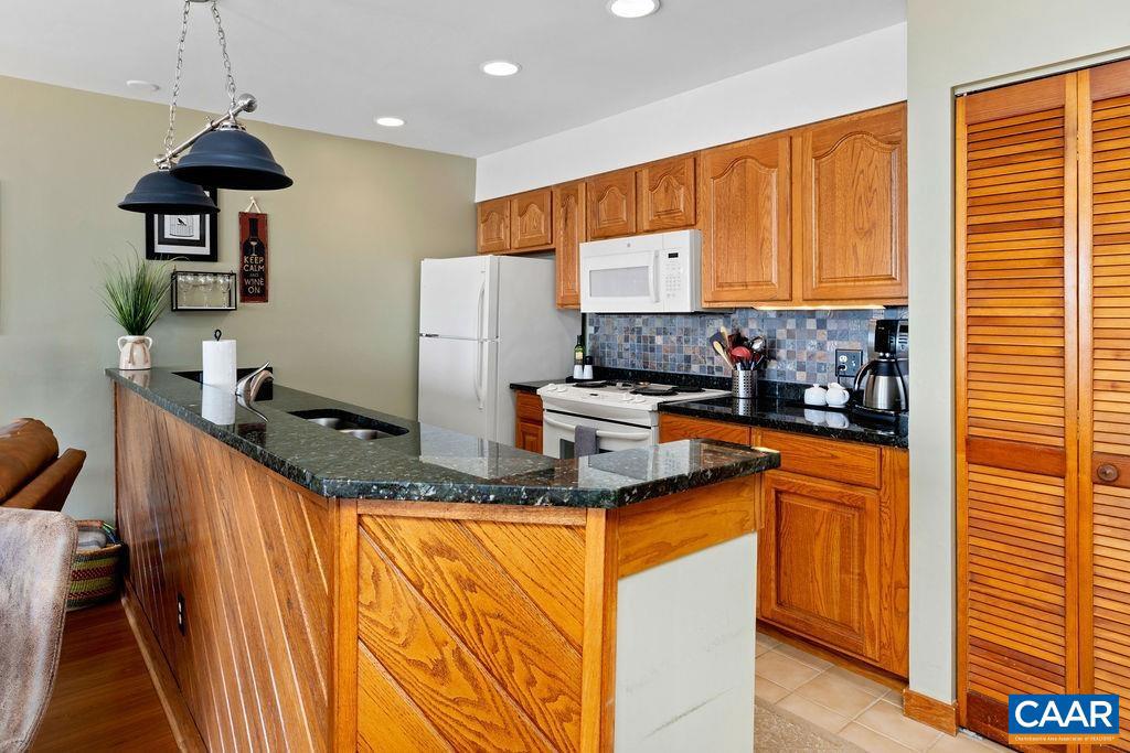 WINTERGREEN RESORT - Residential