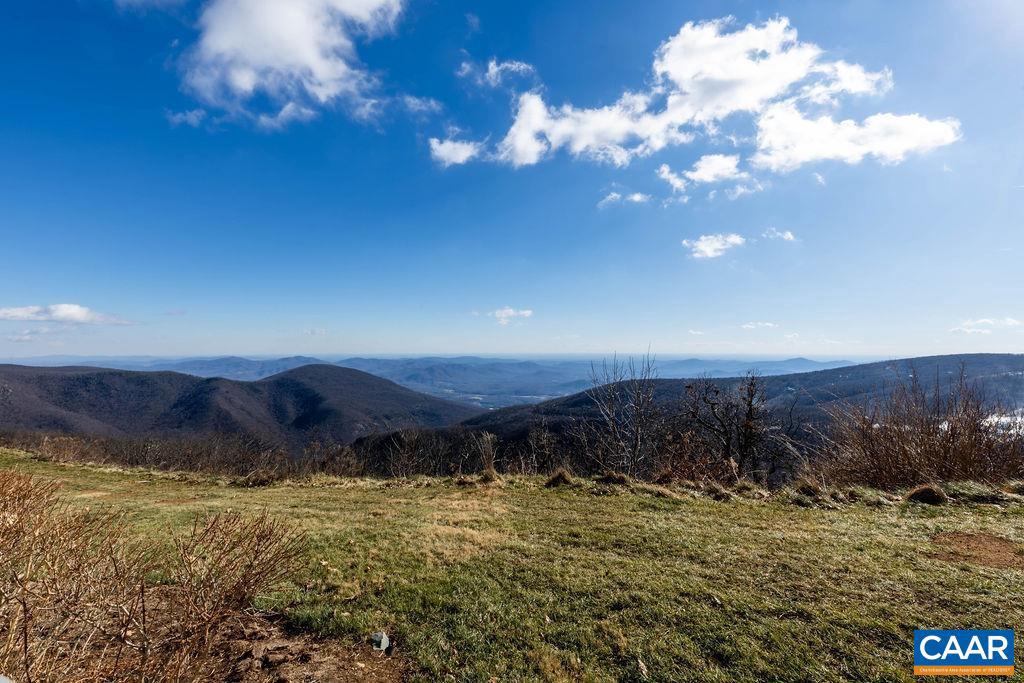 WINTERGREEN RESORT - Residential