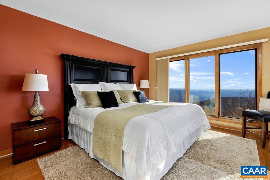 WINTERGREEN RESORT - Residential