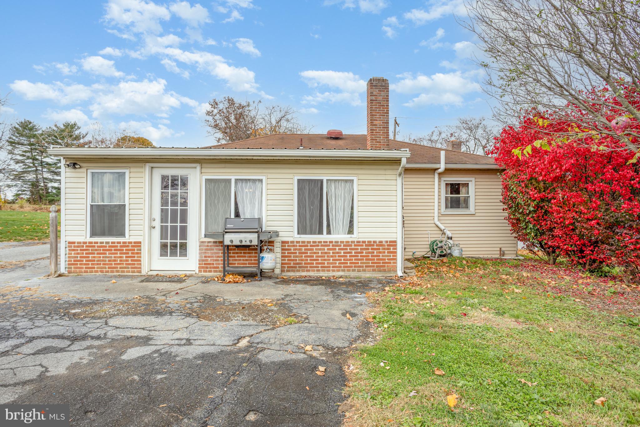 EAST HEMPFIELD TWP - Residential