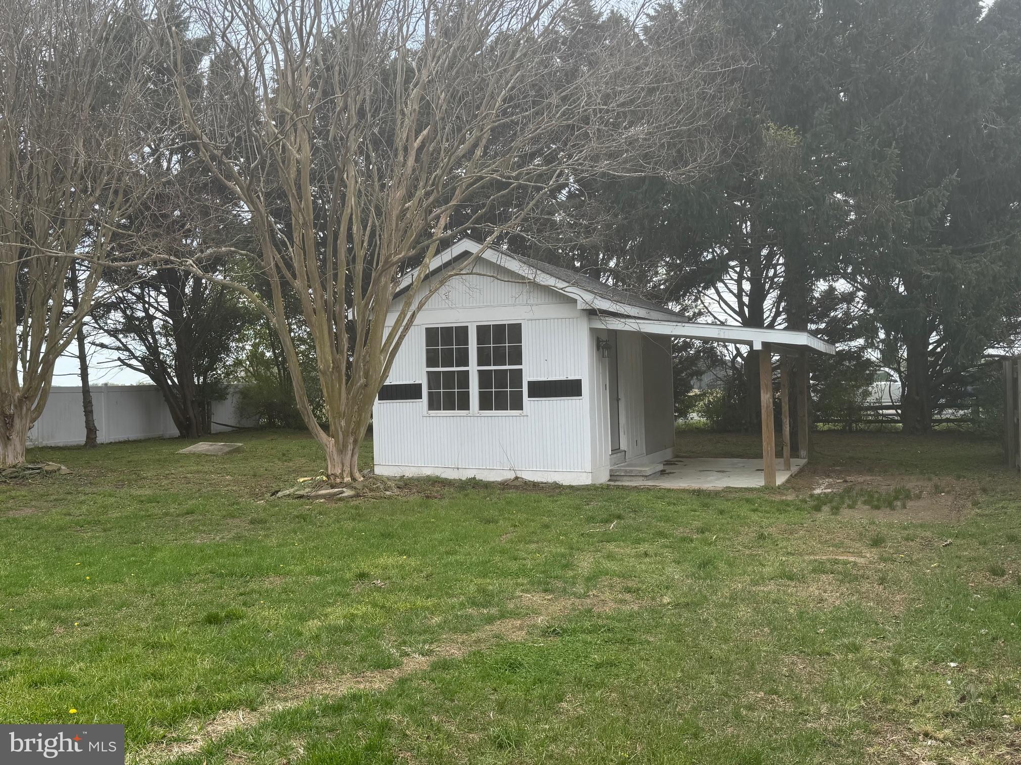 SEA SPRAY VILLAGE - Residential