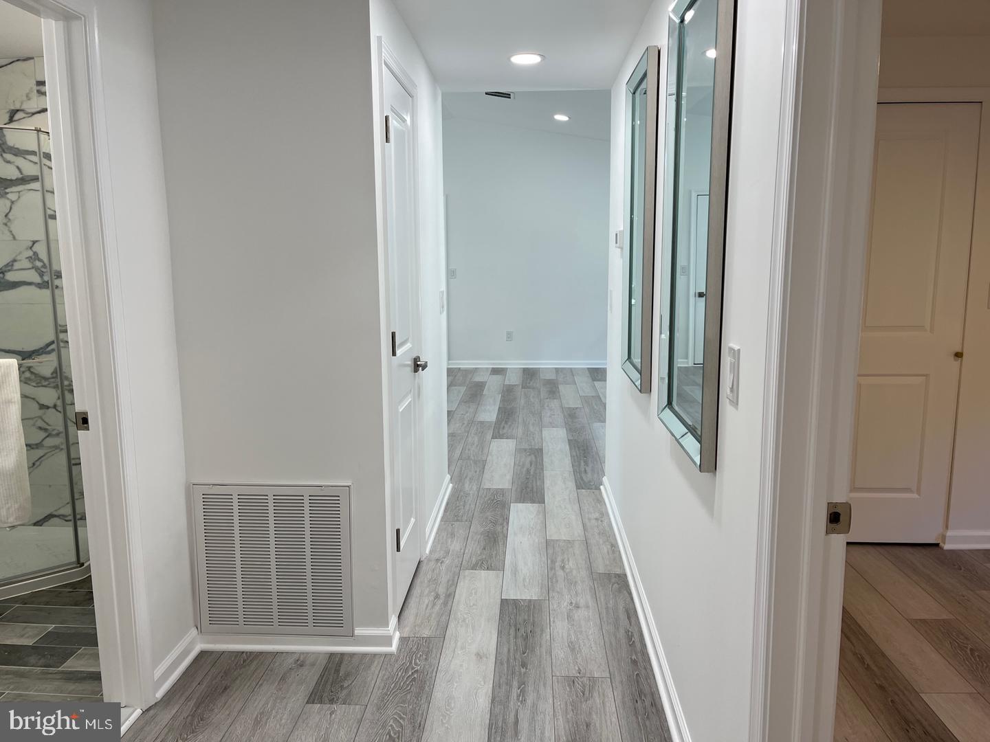 SEA SPRAY VILLAGE - Residential