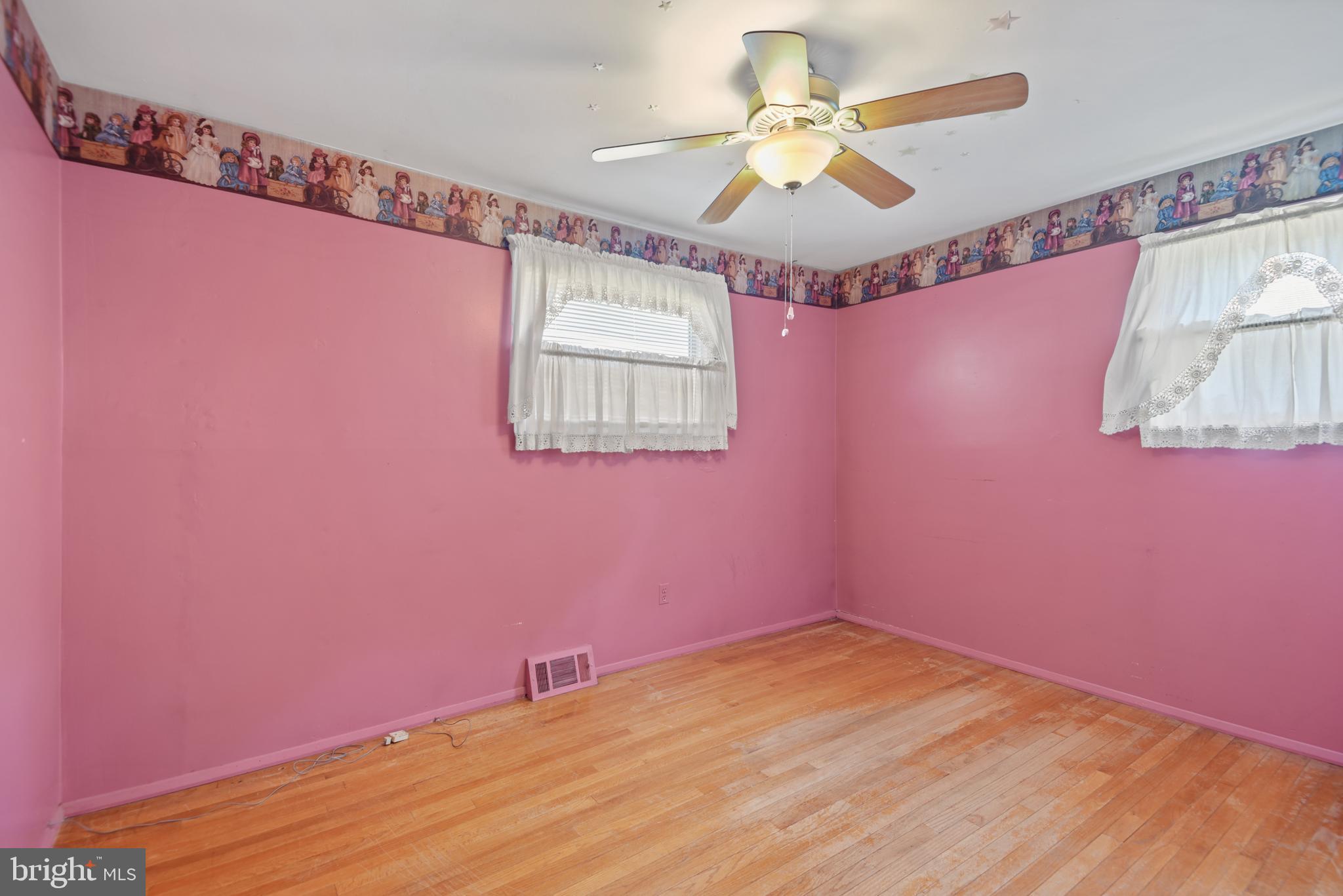 THE HIGHLANDS - Residential