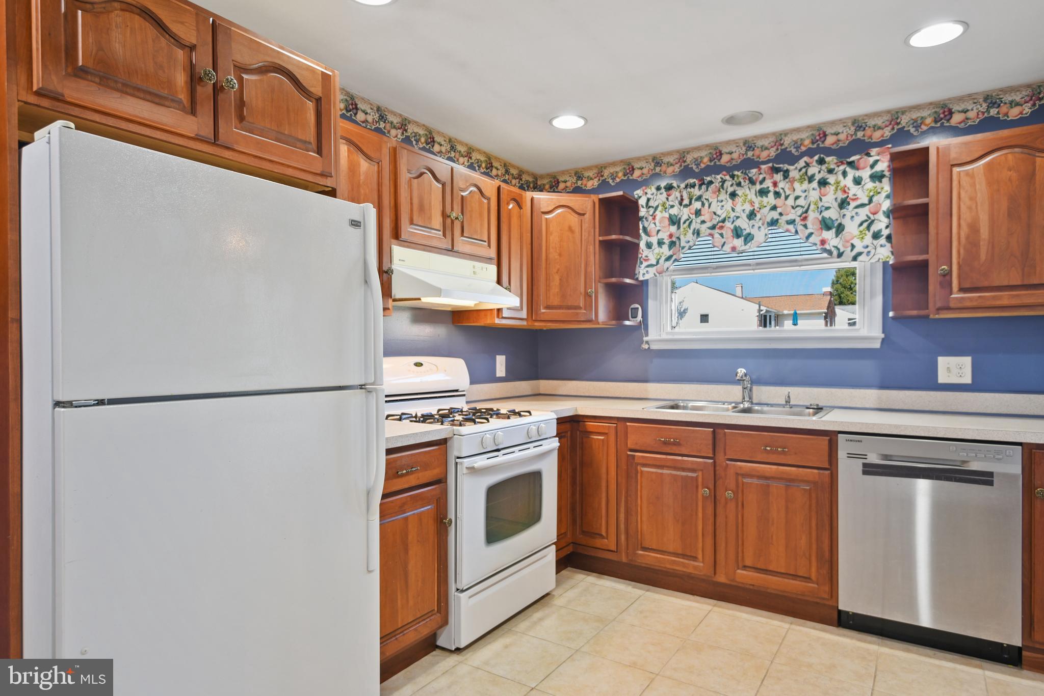 THE HIGHLANDS - Residential