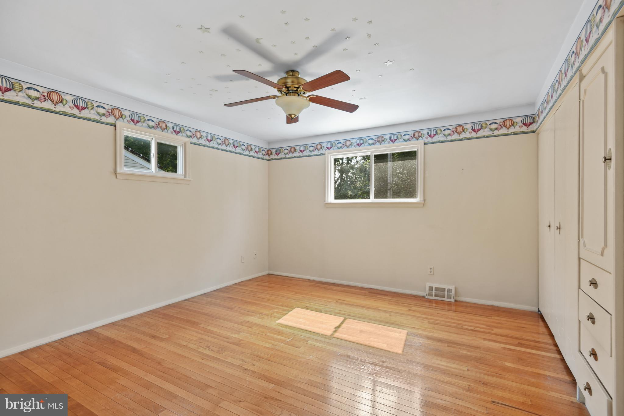 THE HIGHLANDS - Residential