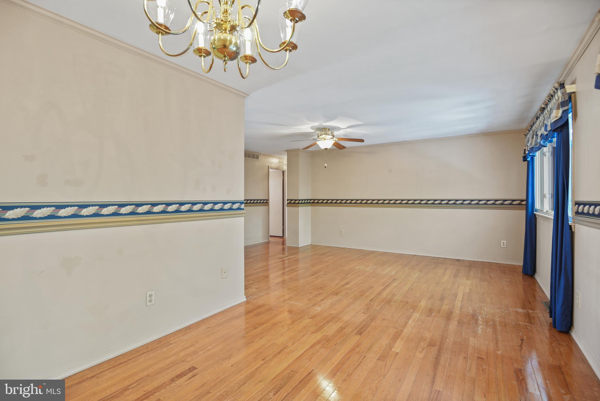 THE HIGHLANDS - Residential