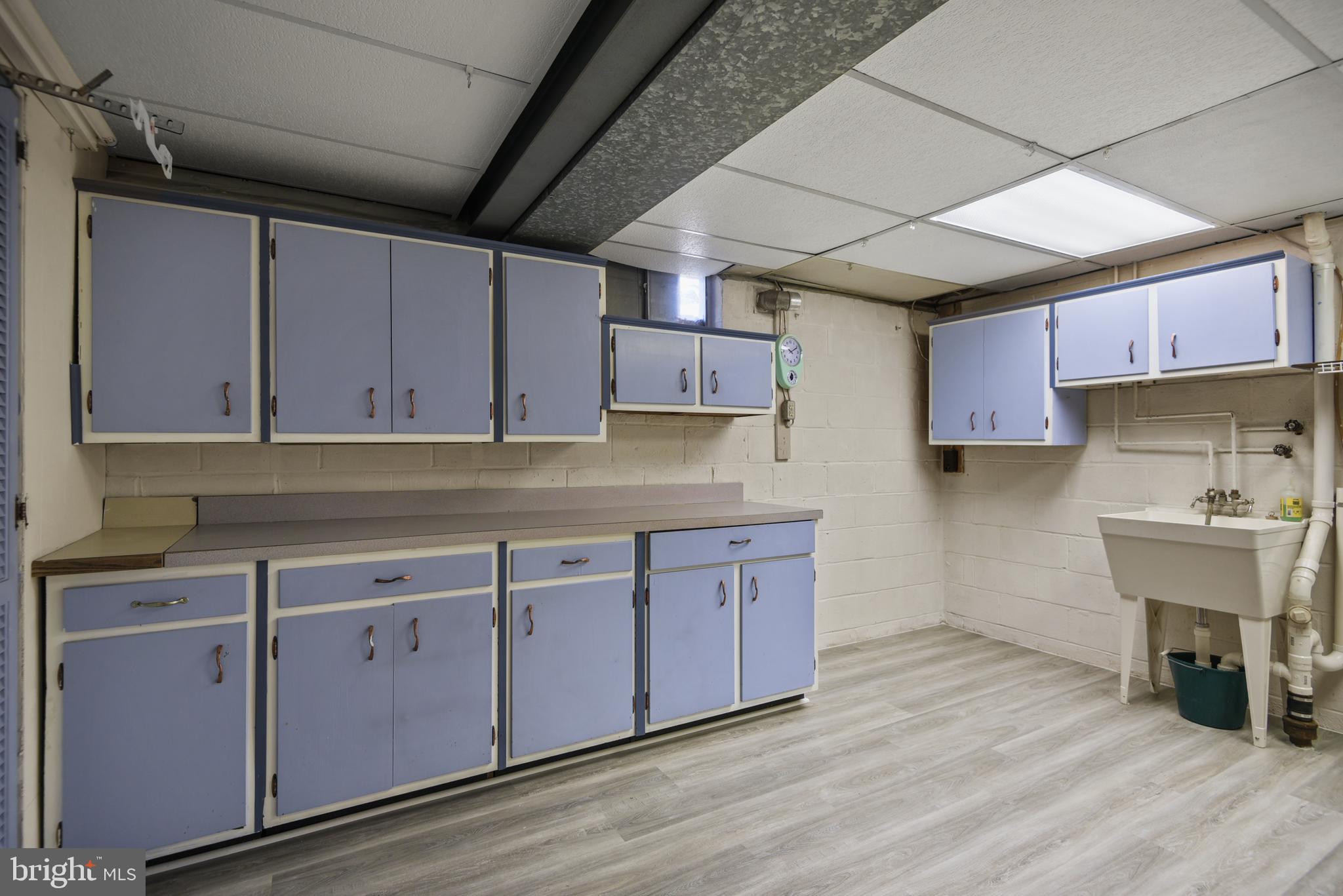 THE HIGHLANDS - Residential