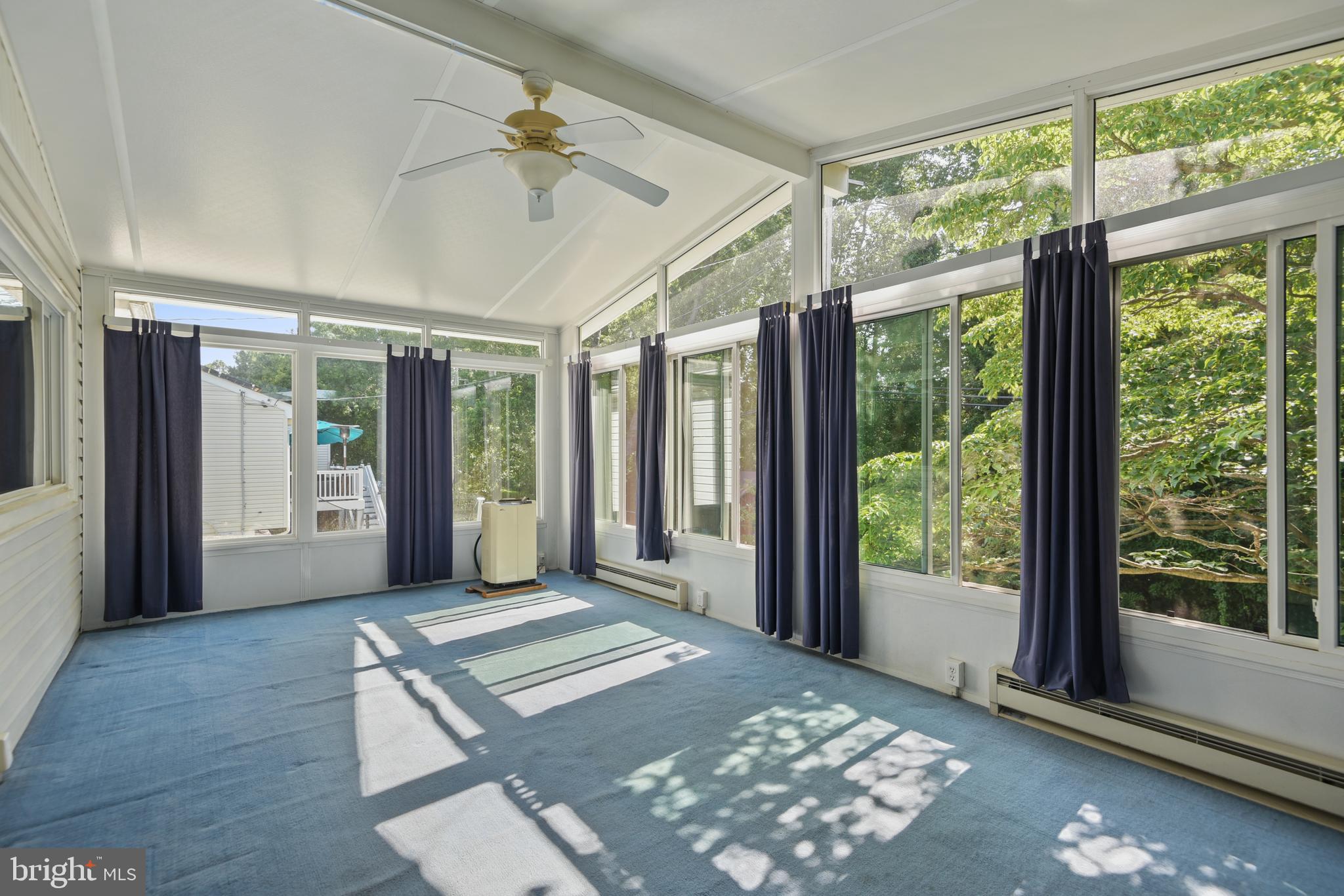 THE HIGHLANDS - Residential