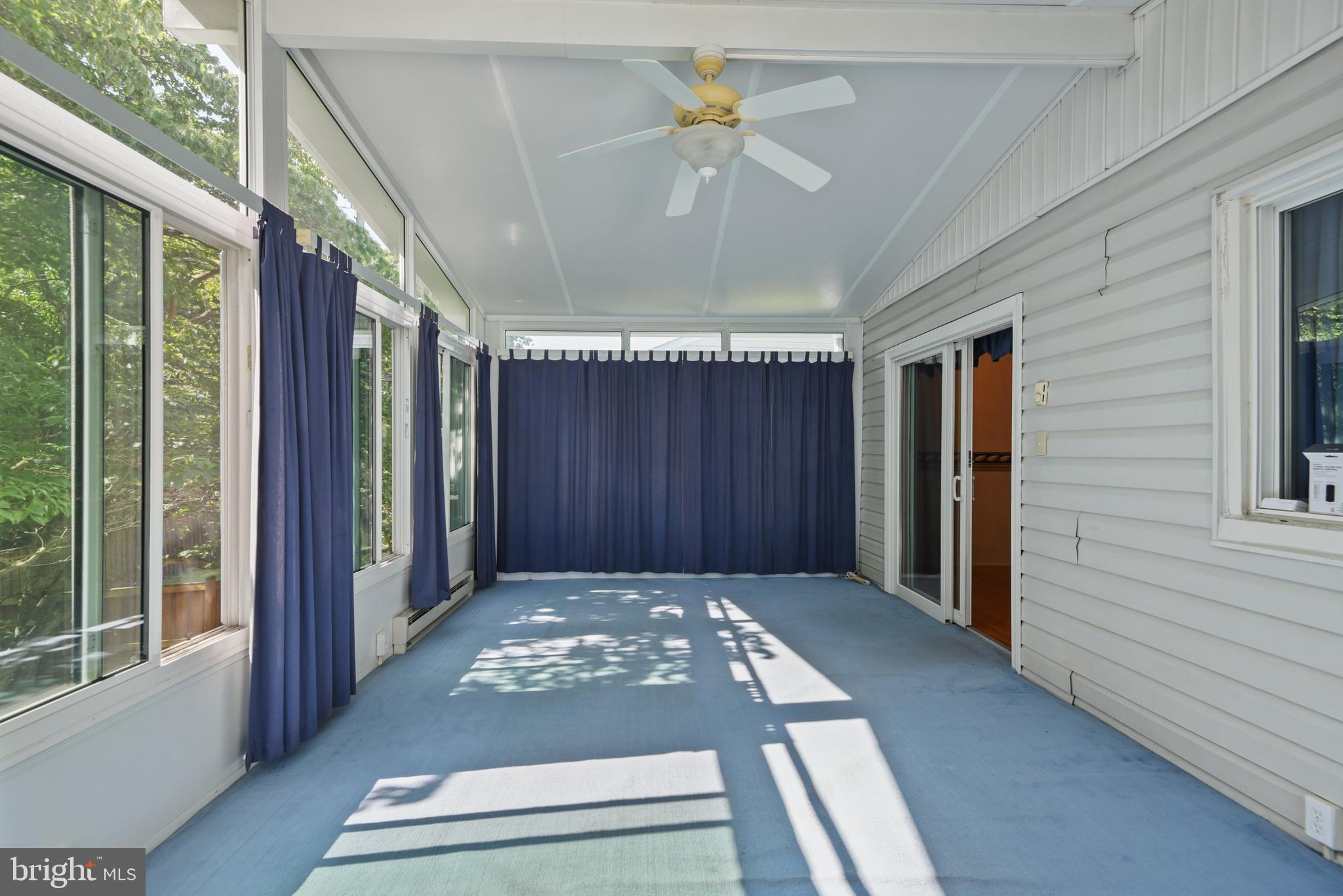 THE HIGHLANDS - Residential