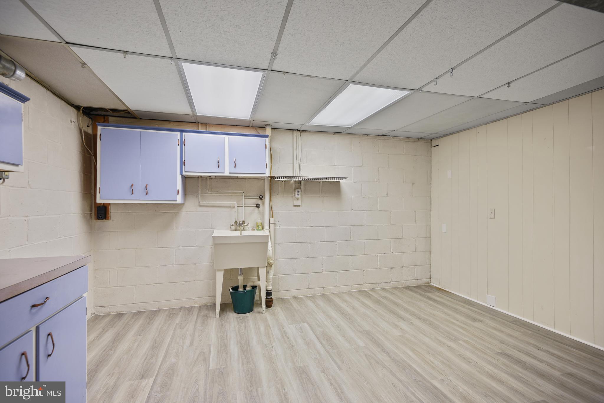 THE HIGHLANDS - Residential