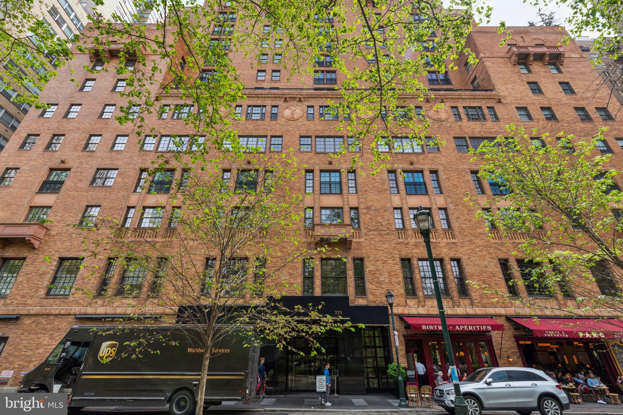 RITTENHOUSE SQUARE - Residential