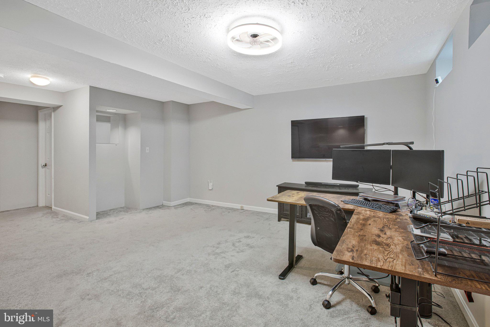 VILLAGE OF SILVER HALL - Residential