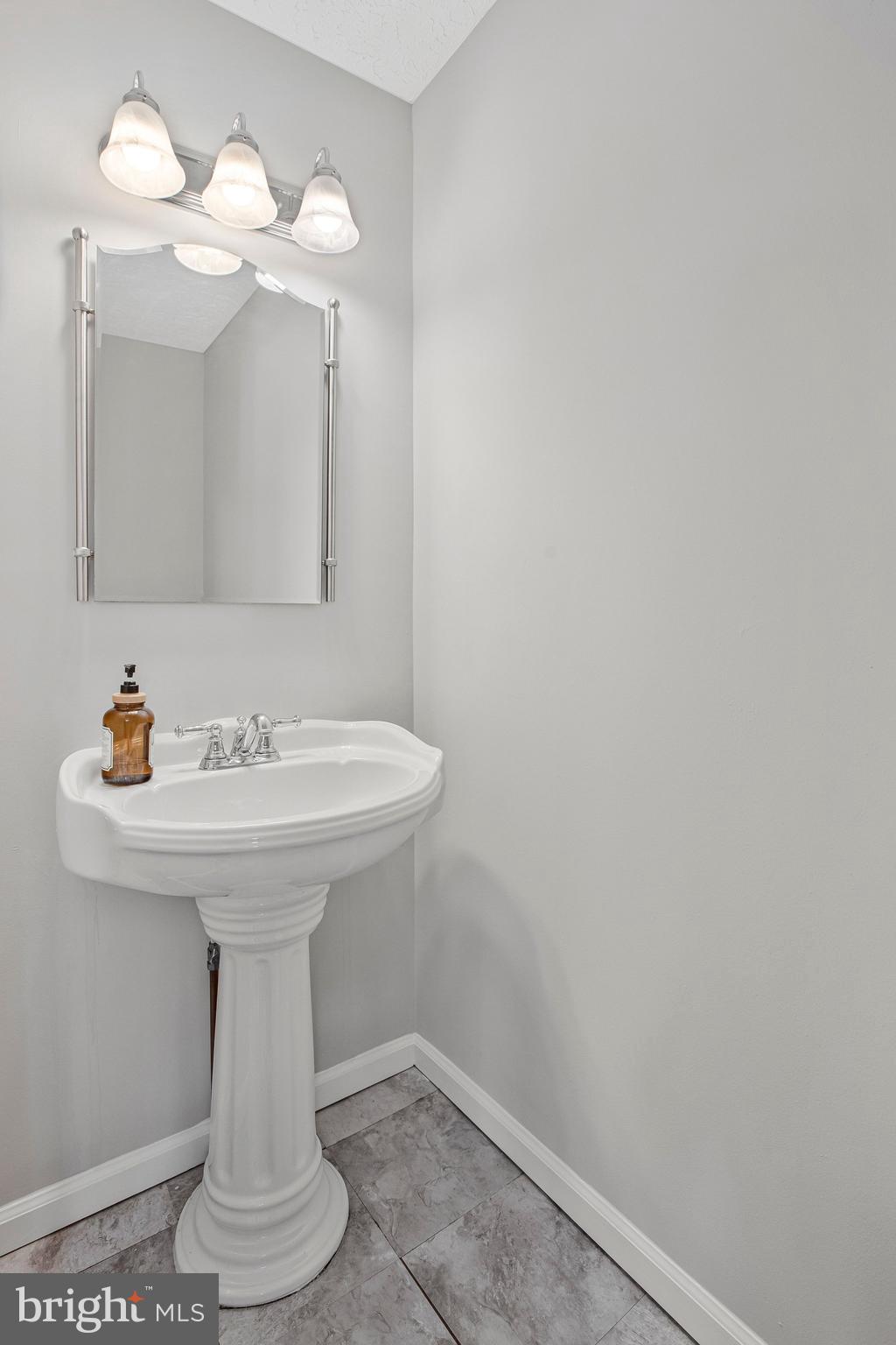 VILLAGE OF SILVER HALL - Residential