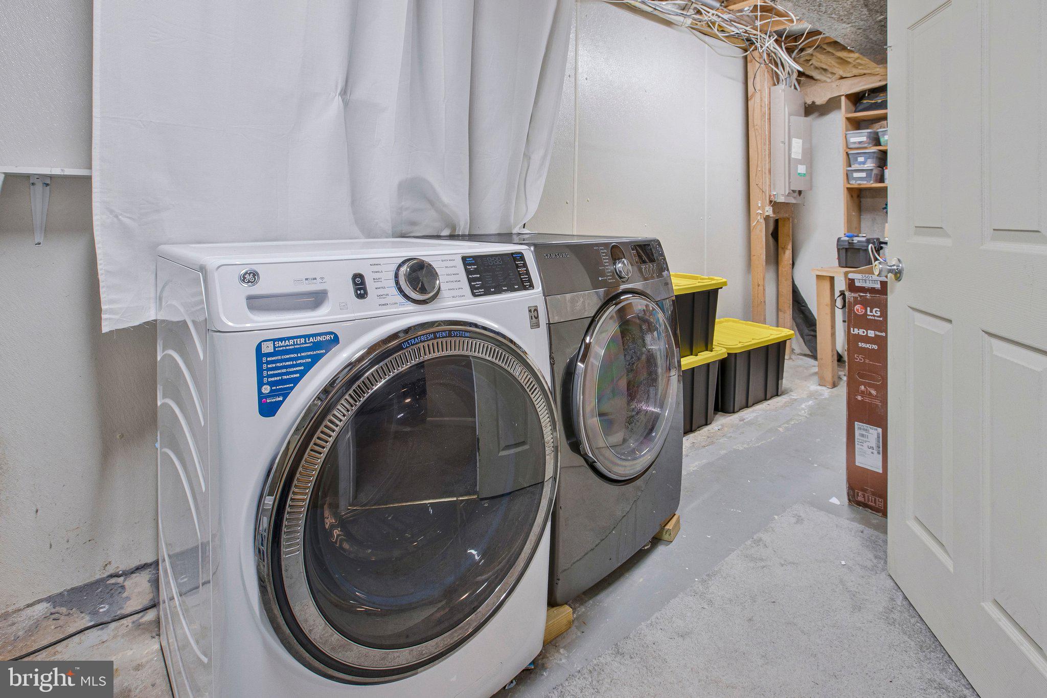 VILLAGE OF SILVER HALL - Residential