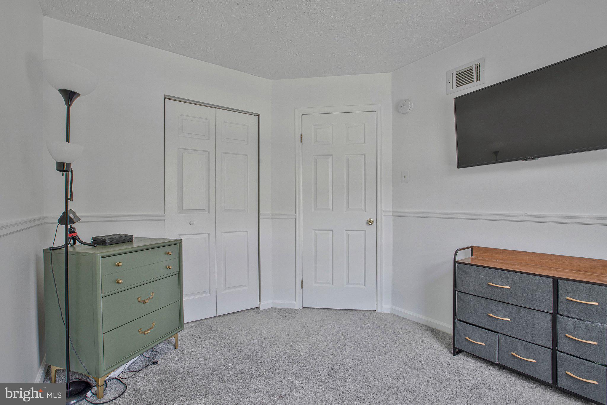 VILLAGE OF SILVER HALL - Residential