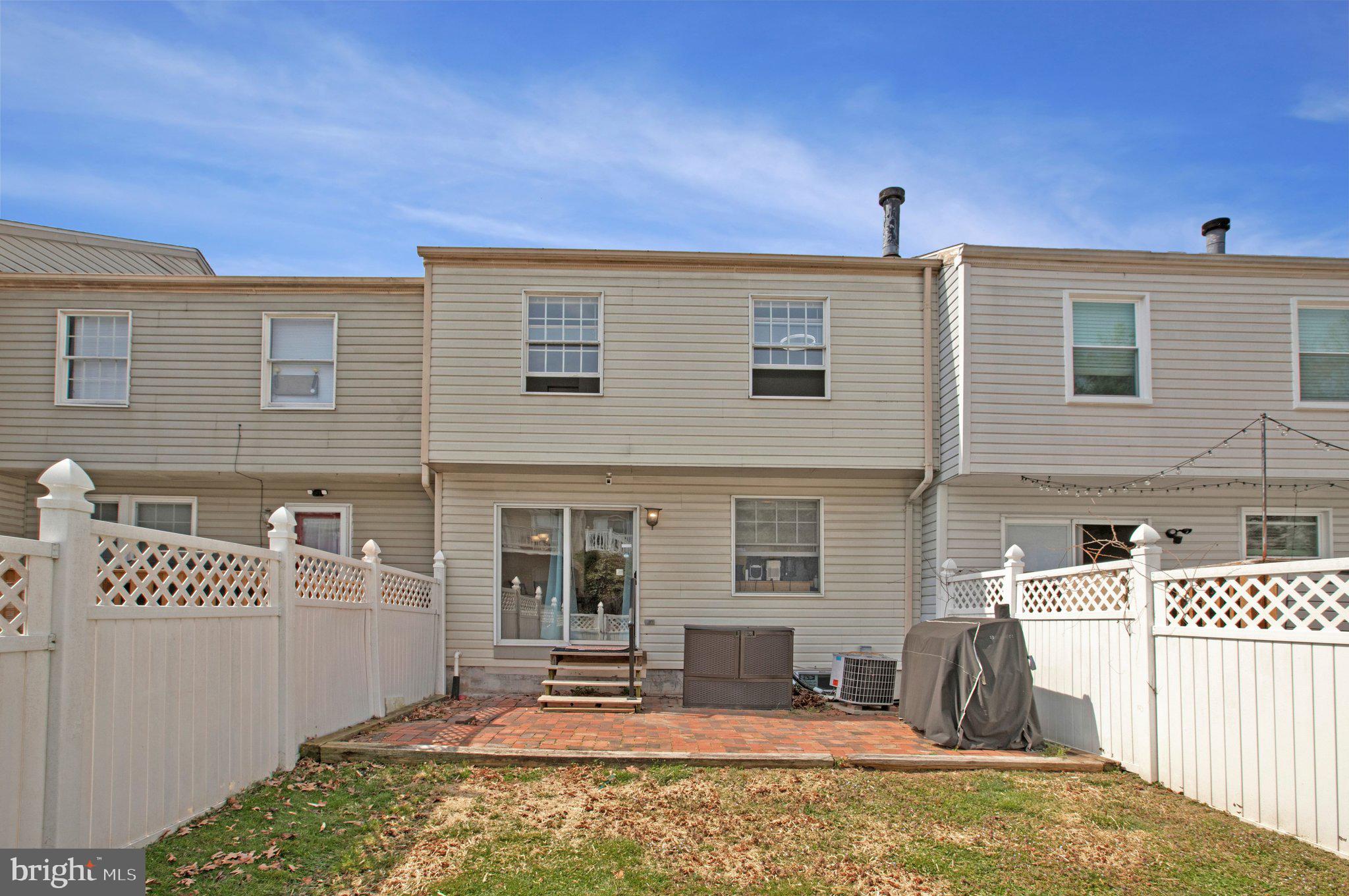 VILLAGE OF SILVER HALL - Residential