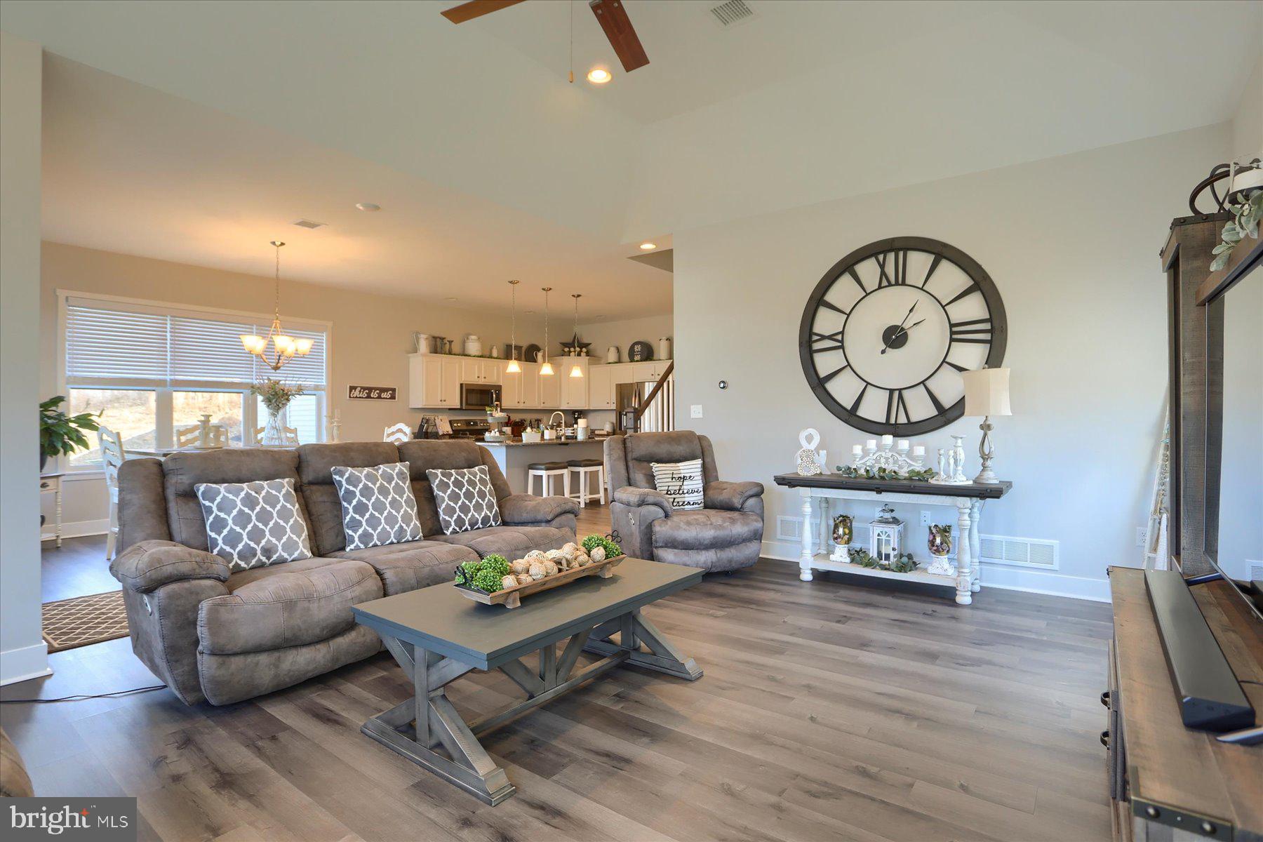 ROCKVILLE ESTATES - Residential