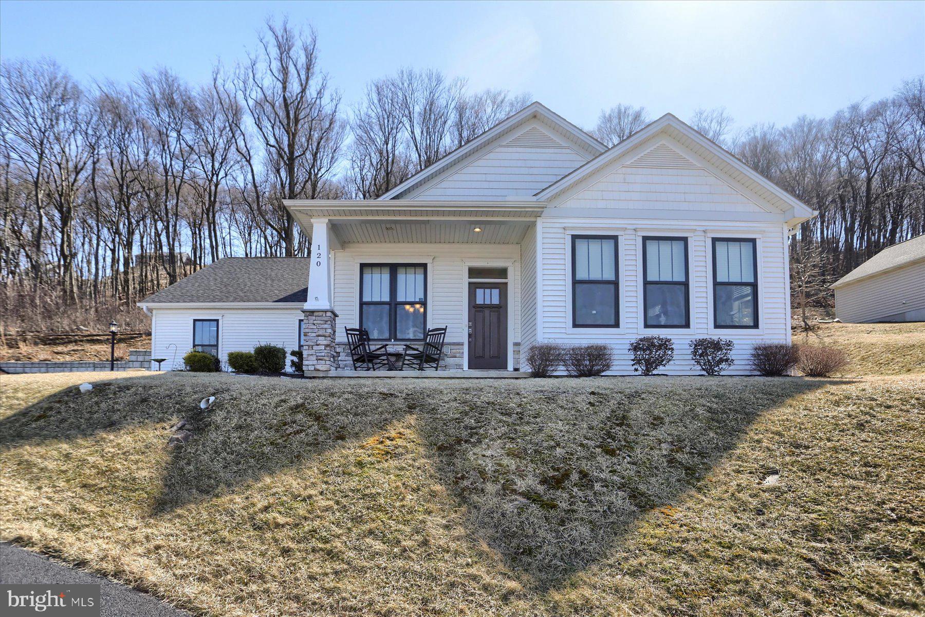 ROCKVILLE ESTATES - Residential