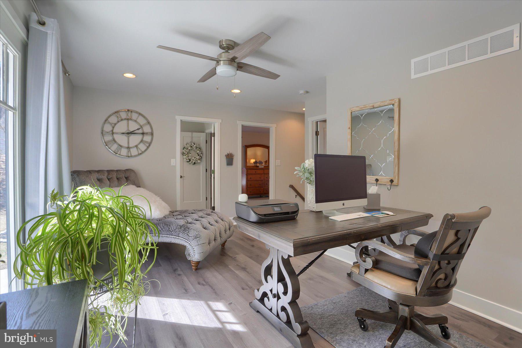 ROCKVILLE ESTATES - Residential