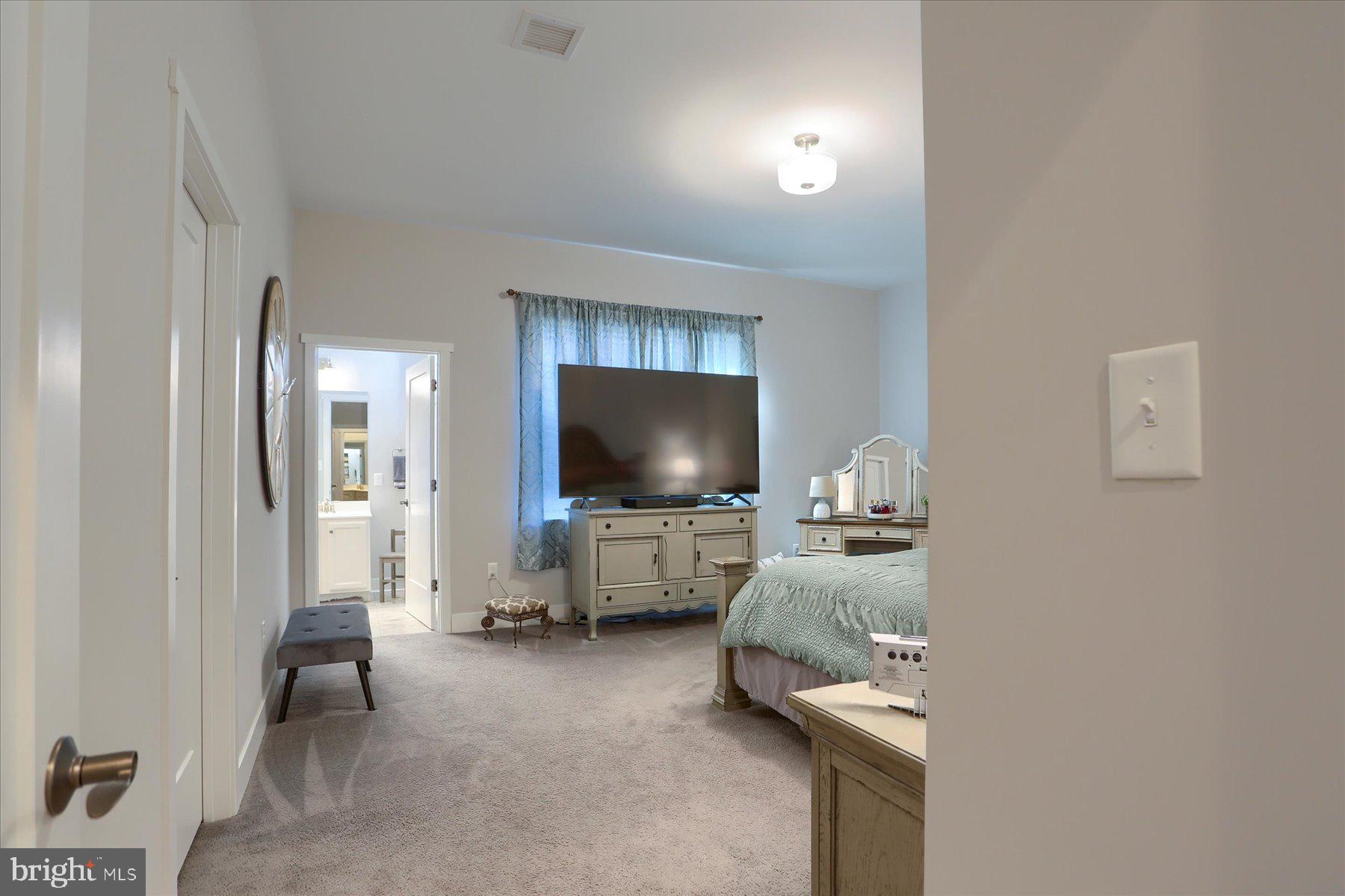 ROCKVILLE ESTATES - Residential