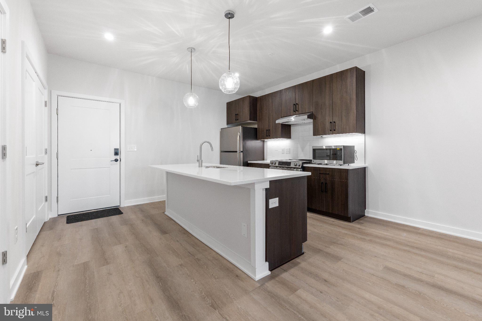 26 S YORK ROAD 205