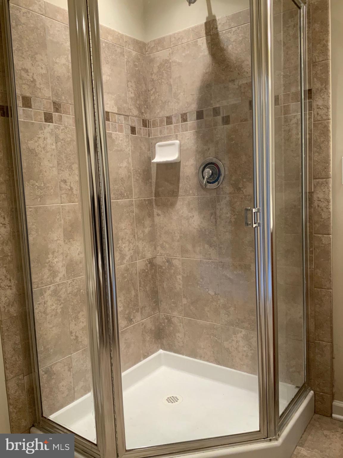 RIVERSIDE VILLAGES - Residential Lease