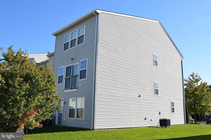 RIVERSIDE VILLAGES - Residential Lease