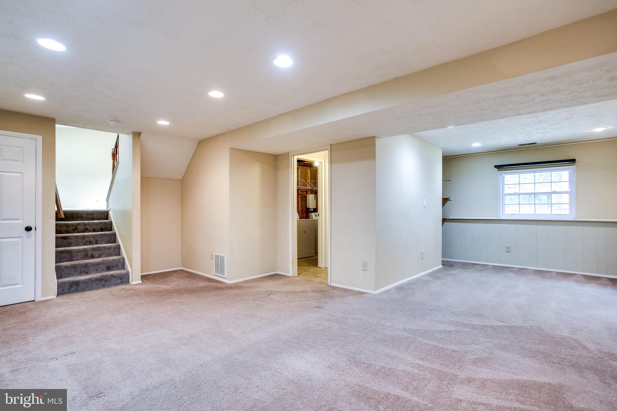 HARMANS WOODS - Residential