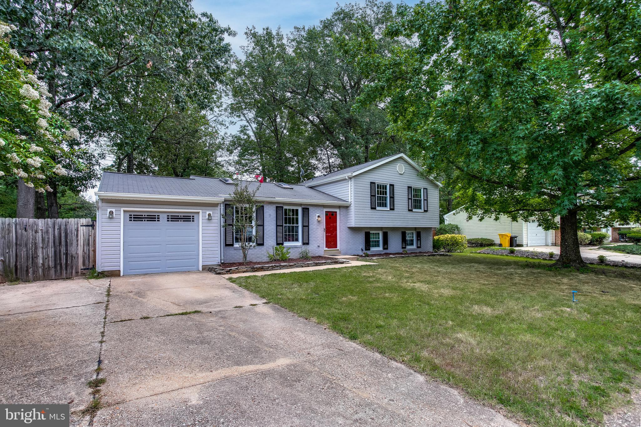 HARMANS WOODS - Residential