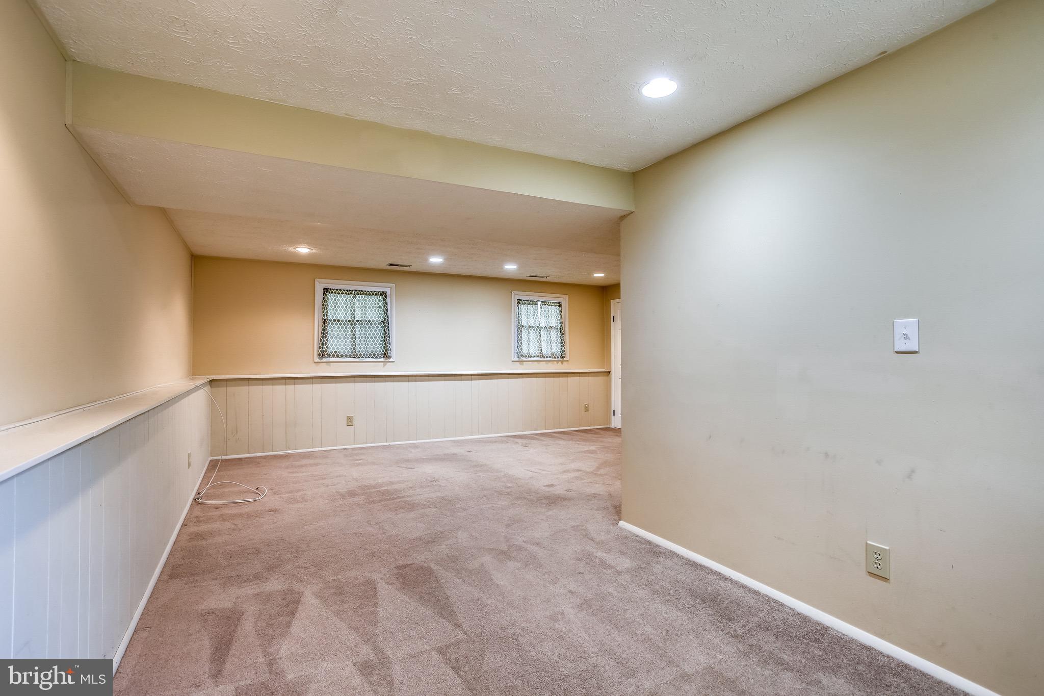 HARMANS WOODS - Residential