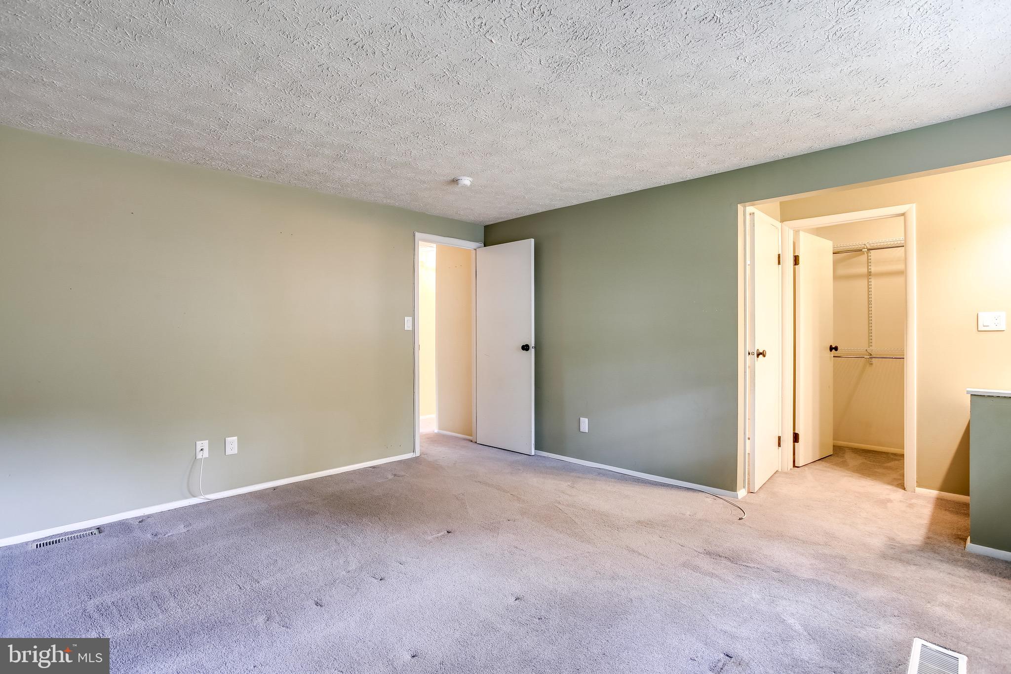 HARMANS WOODS - Residential