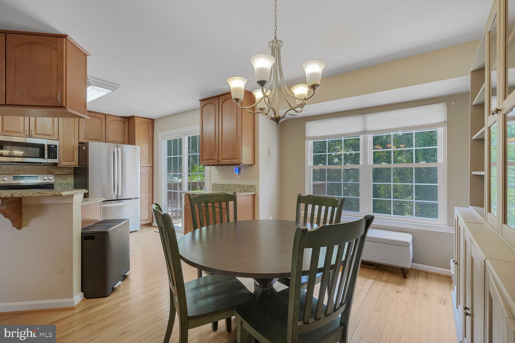 6033 LANDS END LANE