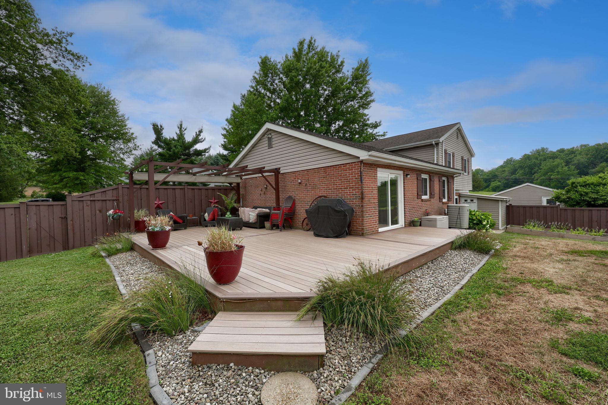 2107 ASHWOOD LANE