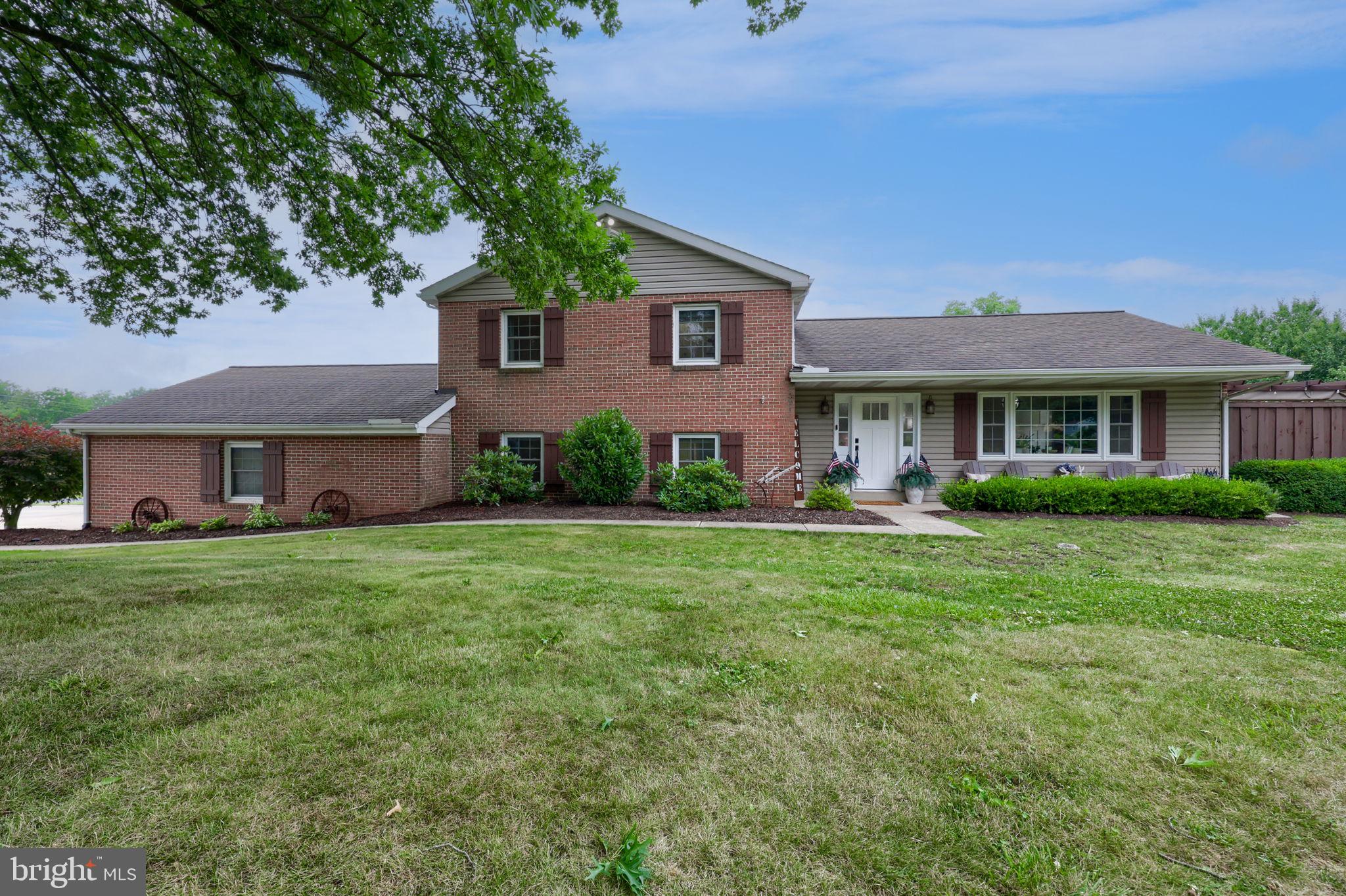 2107 ASHWOOD LANE