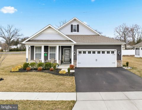 Homes For Sale - 101 Congressional Court<br/> MOORESTOWN, NJ 08057