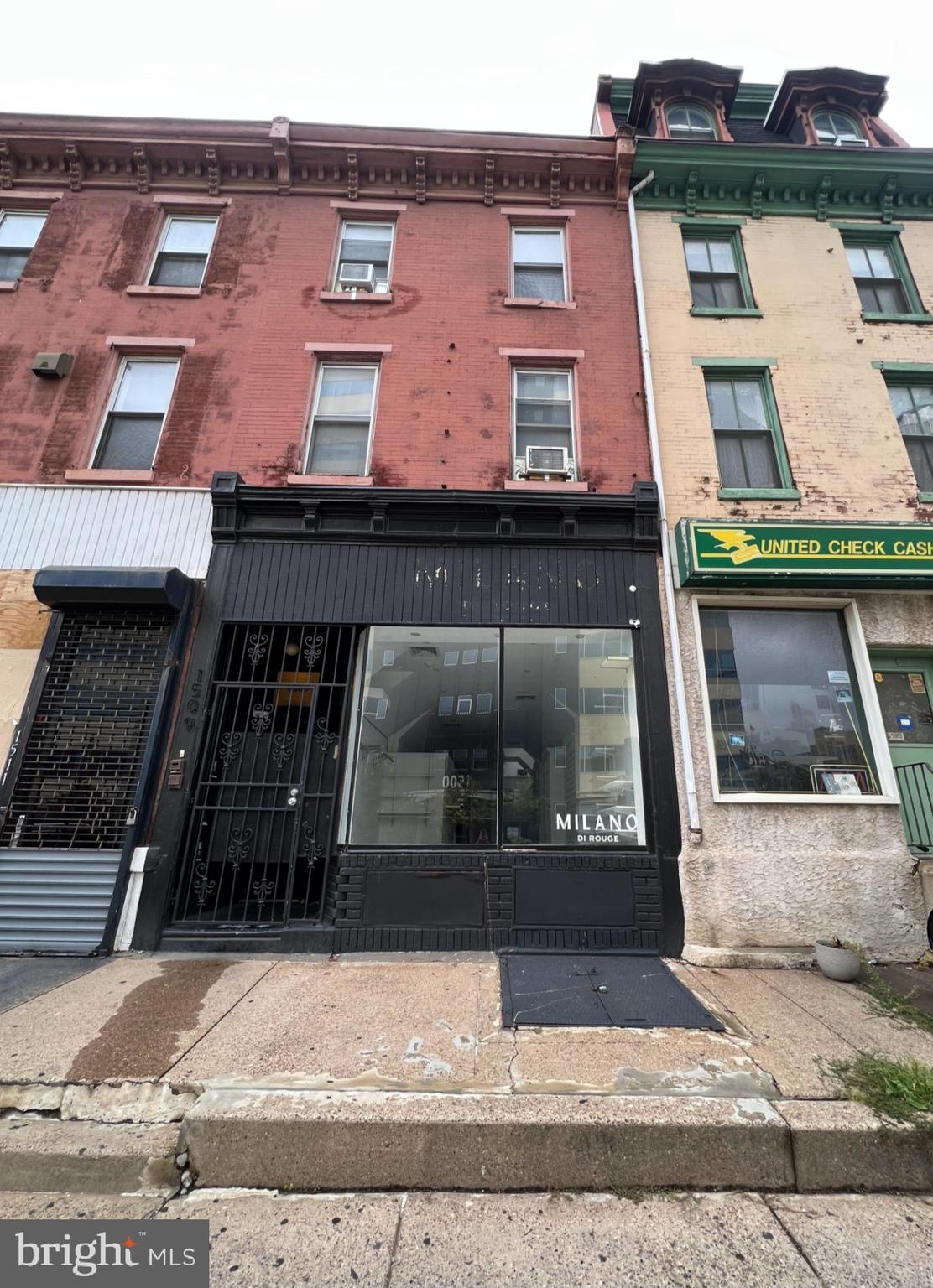 Historic Mixed-Use Investment Property – 1509 Spring Garden St, Philadelphia, PA
An exceptional opportunity to own a historic, RMX-1 Zoned Mixed-Use Property in the vibrant and highly visible Spring Garden district. This beautifully maintained building is ideal for investors or business owners looking to combine residential income with commercial potential in a high-traffic corridor.
Property Features: