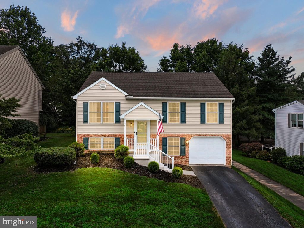 Photo of 50 Manor Oaks Drive, MILLERSVILLE, PA 17551 (MLS # PALA2070082)