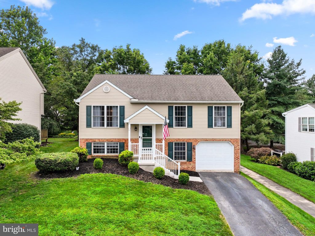 Photo of 50 Manor Oaks Drive, MILLERSVILLE, PA 17551 (MLS # PALA2070082)