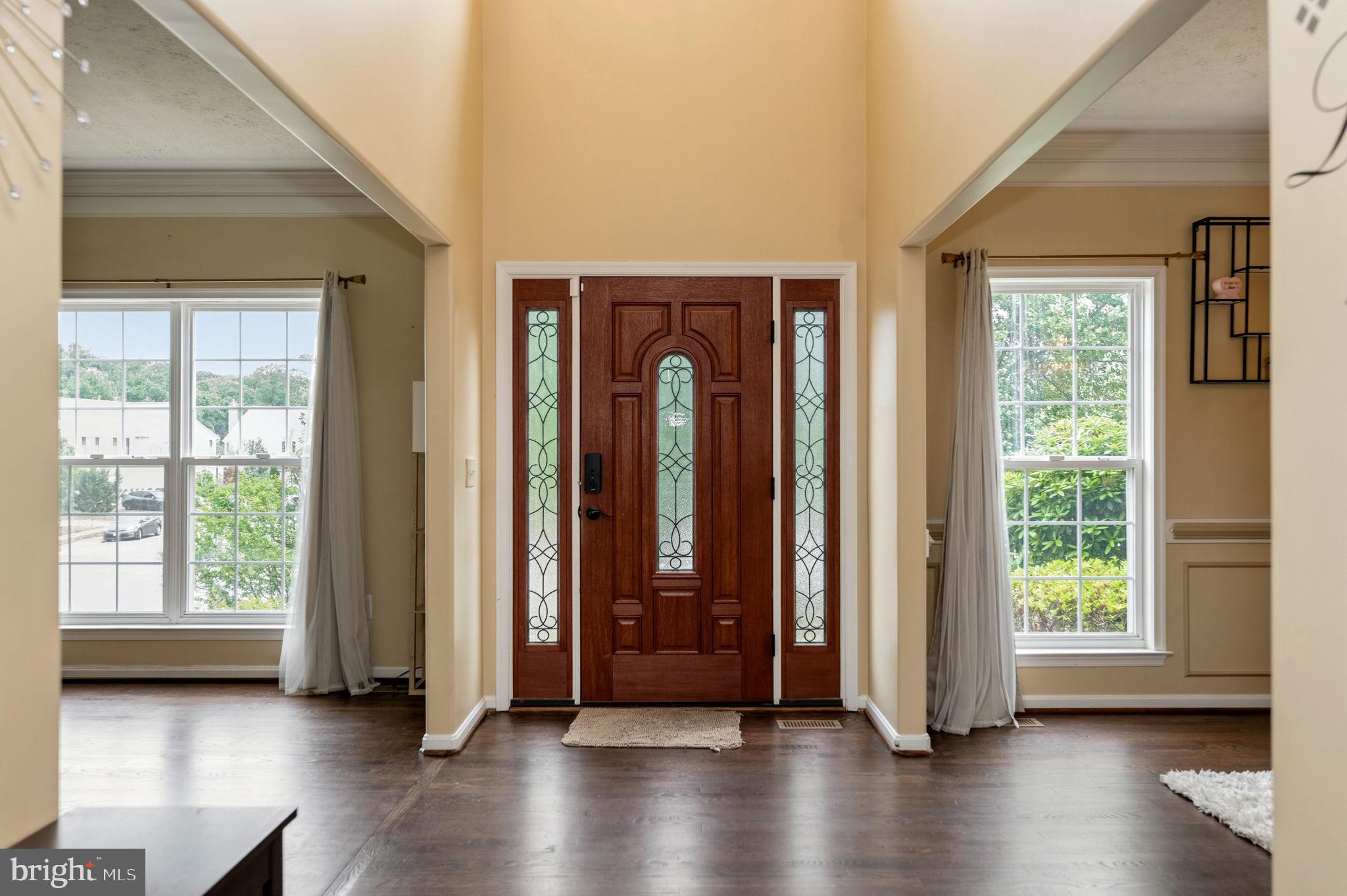 1005 GREAT OAKS LANE