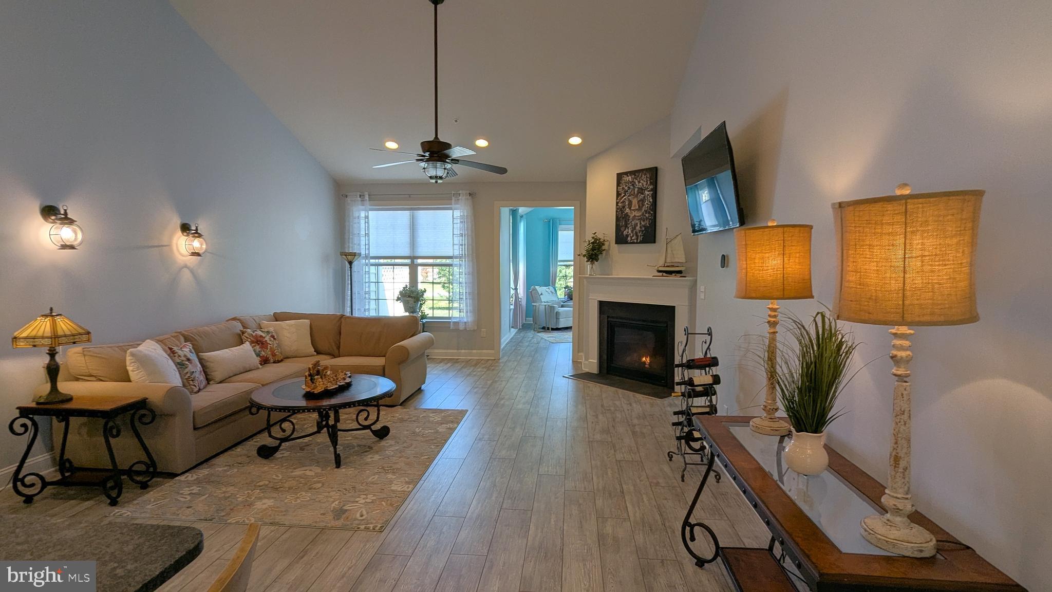 BAY BRIDGE COVE - Residential