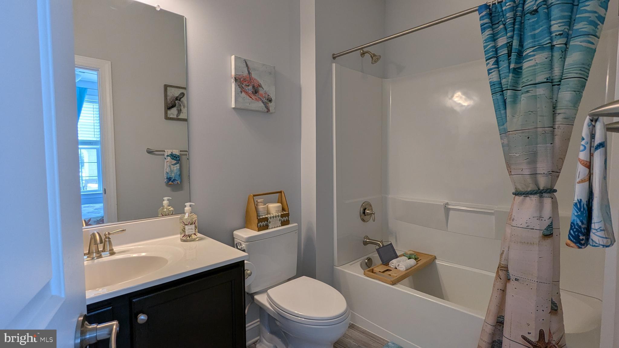 BAY BRIDGE COVE - Residential