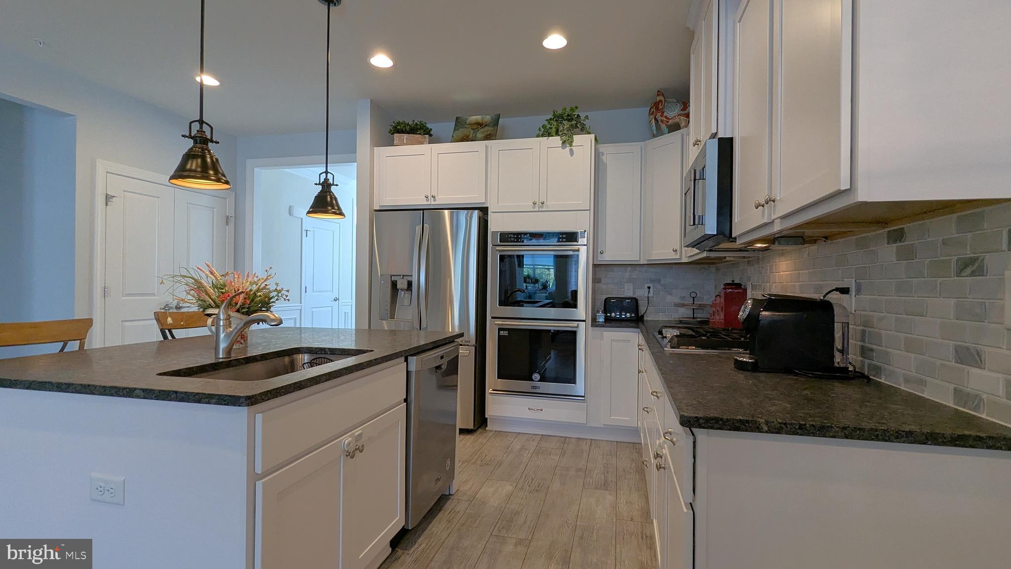 BAY BRIDGE COVE - Residential